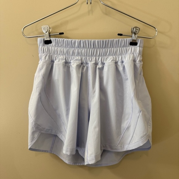 Lululemon Track That Mid-Rise Lined Short 5" in Blue Linen size 4 light blue - Picture 4 of 11